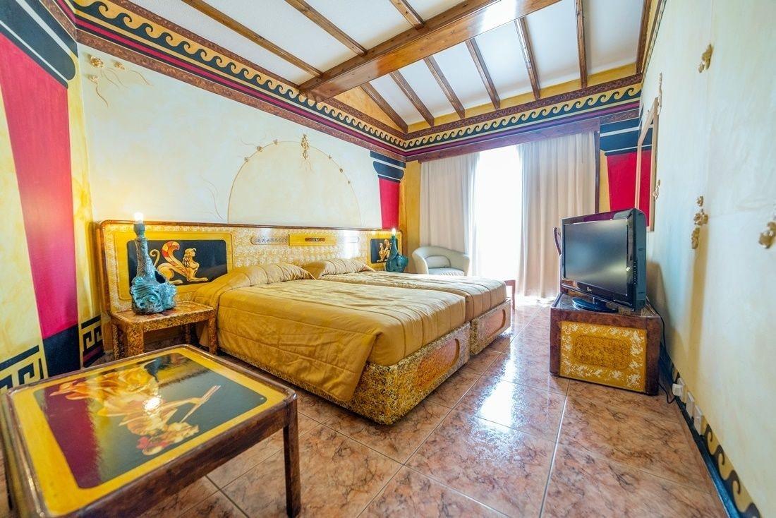 Roman Boutique Hotel Пафос Екстериор снимка